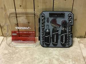 Husky 14 in. and 38 in. Stubby Ratchet and Socket Set (46-Piece)&nbsp&nbspCustomer Returns See Pictures