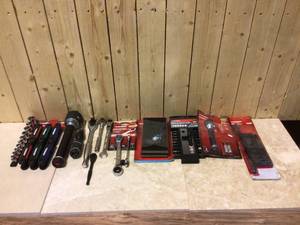 MIX LOT OF HUSKY TOOLS&nbsp&nbspCustomer Returns See Pictures