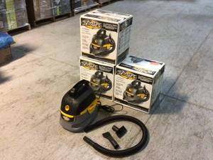 lot 2 image: Lot of vStinger 2.5 Gal. 1.75-Peak HP Compact WetDry Shop Vacuum various conditions Customer Returns See Pictures