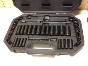 lot 4 image: Husky 38 in. Drive Master Bit Socket Set (37-Piece) Customer Returns See PicturesCustomer Returns See Pictures