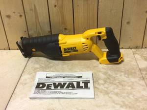 lot 63 image: DEWALT 20-Volt MAX Cordless Reciprocating Saw (Tool-Only) Customer Returns See Pictures
