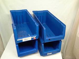 lot 30 image: Quantum Storage Blue Stackable Parts Bin