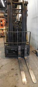lot 6 image: 1994 Cat GC25 Forklift