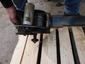 lot 33 image: Rotating Jib on Swivel Post