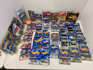 Large group of hotwheel cars