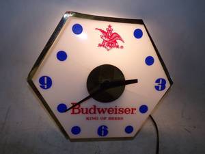 lot 3 image: 1960s Budweiser Lighted Clock  Works