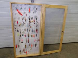 lot 6 image: Fishing Lure Display Case with 60 Lures