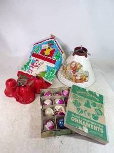 lot 48 image: Group of Old Christmas Dcor