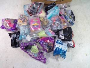 lot 56 image: 20 Vintage Happy Meal Toys  Star Wars, Bat Man & More