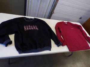 lot 109 image: Pair of Sweatshirts Long sleeve Size L