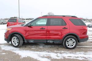 2015 Ford Explorer - 4X4