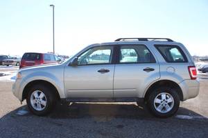2010 Ford Escape XLS - 2 OWNERS - AWD
