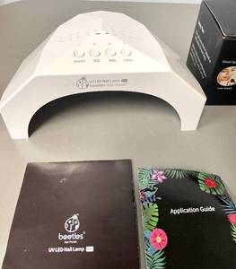 Gel Nail Manicure Set with Polish and Light