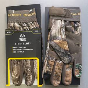 2 Pack Realtree Edge Camo Utility Hunting Gloves Size L XL.