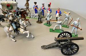 Huge Lot of Civil War Figurines&nbsp