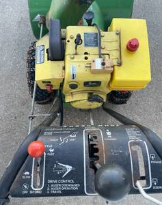 John Deere 8 hp 826 Snow Blower