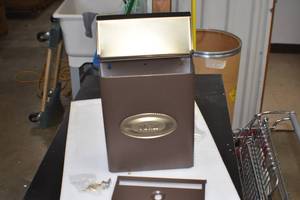 Medium Mail Box