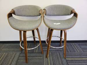 Set of 2 Curvini Counter Stool in Walnut Wood and Grey Fabric II