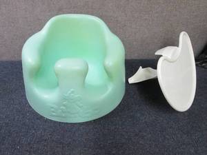 lot 3 image: Bumbo...