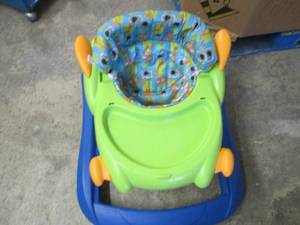 lot 7 image: Baby Walker...