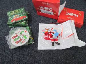 lot 180 image: 6- 2021 Christmas Ornaments...