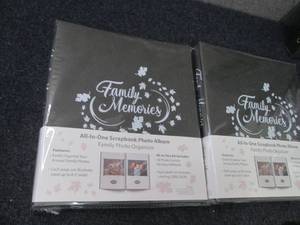 lot 199 image: 2 Family Memories ScrapbookPhoto A...