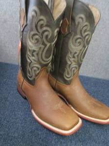 lot 238 image: FERRINI MENS MAVERICK COWBOY BOOTS...
