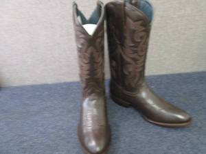 lot 239 image: FERRINI MENS Chocolate JACKSON WES...