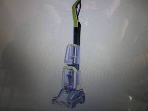 lot 261 image: Bissell TurboClean PowerBrush Pet 4...