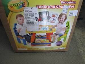 lot 283 image: Crayola Wooden Art Table and Chair ...