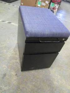 lot 382 image: Rolling CabinetBench with Drawers...