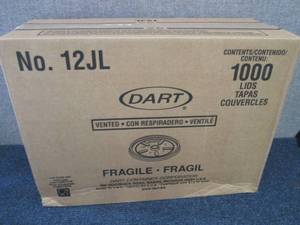lot 397 image: Case of 1000 Dart Vented Lids Retai...