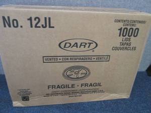 lot 398 image: Case of 1000 Dart Vented Lids Retai...