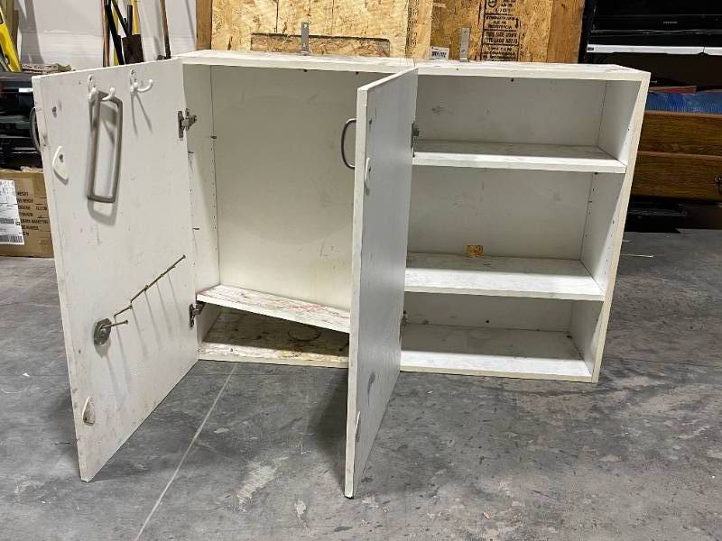lot 83 image: Garage Cabinet