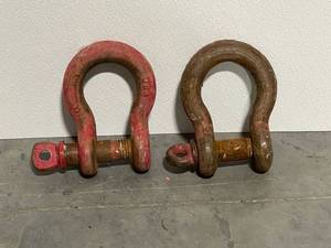 lot 45 image: Crosby Clevis Shackle