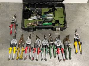 lot 52 image: Lot of Tin Snips