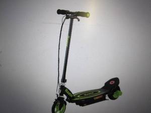 Razor powercore E90 electric scoote...