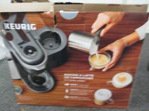 keurig k-cafe powers on ...