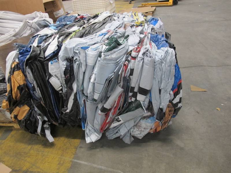 lot 423 image: Full Bail of Lightweight USED PE Vinyl Tarps - 1282 Lbs.
