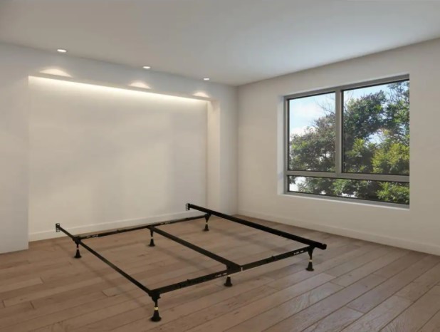 lot 724 image: HOLLYWOOD BED FRAME Adjustable Metal Bed Frame
