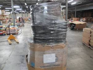 lot 706 image: Pallet of UncheckedUntested Wicker Basket from Vickerman