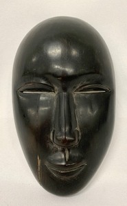lot 26 image: Vintage African Tribal Carved Wood Dan Mask