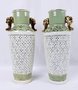 lot 100 image: Chinese Porcelain Reticulated Floral Vases