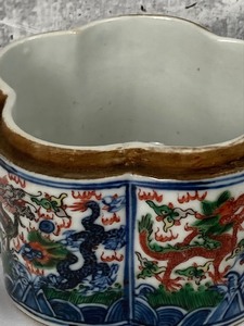 lot 156 image: Chinese Covered Porcelain Dish Painted with Dragons