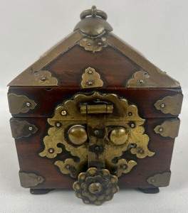 lot 227 image: Vintage Chinese Wood and Brass Jewelry Boxes