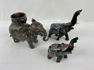lot 232 image: Vintage Brass & Lacquered Wood Elephant Figurines