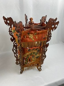 lot 252 image: Vintage Chinese Silk and Wood Floor Dcor - Six Sided Foldable