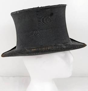 lot 93 image: Antique Black Top Hat - Semi-Shabby Steampunk Special