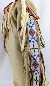 lot 99 image: Handmade Vintage Buckskin Shirt - Native American Beaded & Fringed Ceremonial