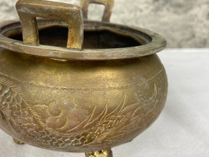 lot 188 image: Antique Chinese Brass Incense Pot and Metal Vase